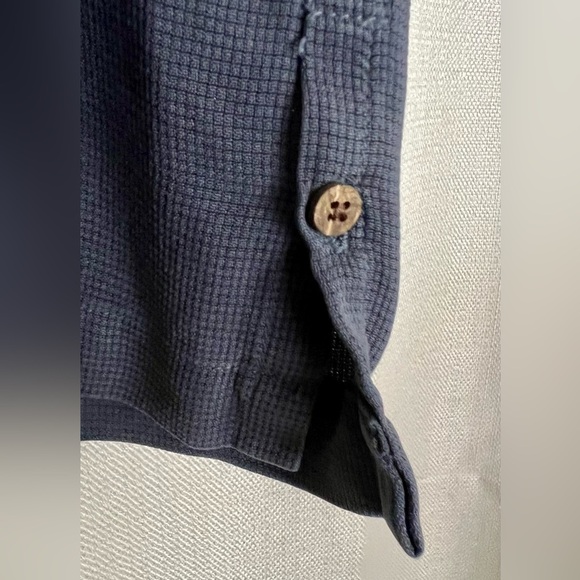 Luau 100% Silk Button-Down Shirt XL – Blue Textured Short Sleeve - Picture 5 of 5